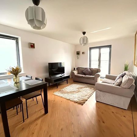 Lovely 2-Bedrooms Apartment Step To The Beach Swansea Exteriér fotografie