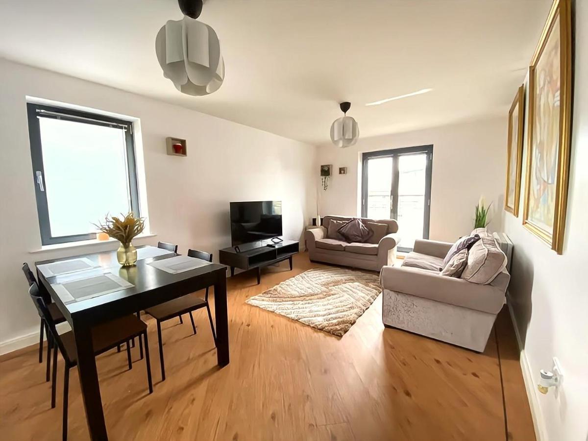 Lovely 2-Bedrooms Apartment Step To The Beach Swansea Exteriér fotografie